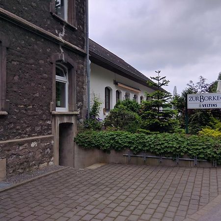 Hotel Zur-Borke Neuenrade Extérieur photo