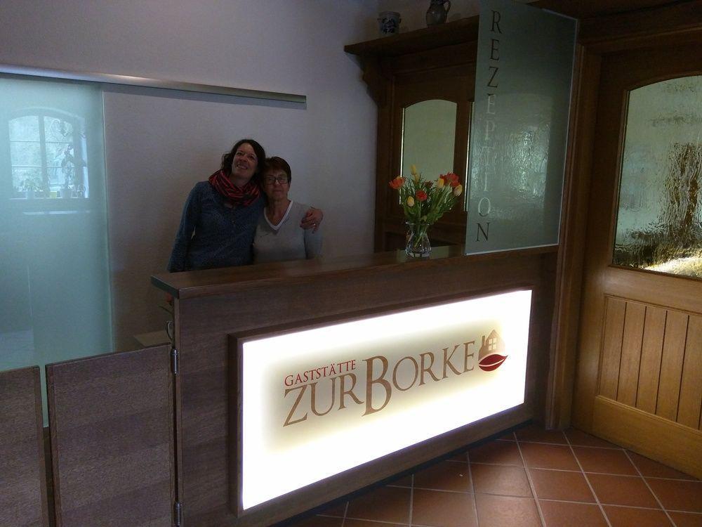 Hotel Zur-Borke Neuenrade Extérieur photo