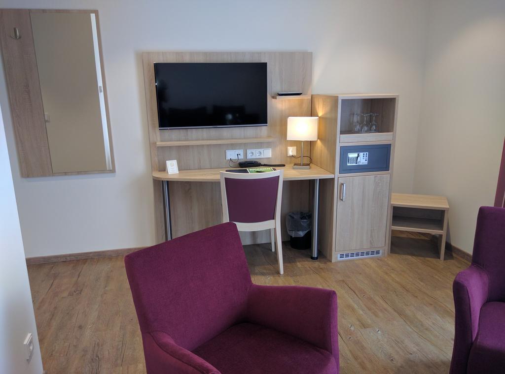 Hotel Zur-Borke Neuenrade Extérieur photo